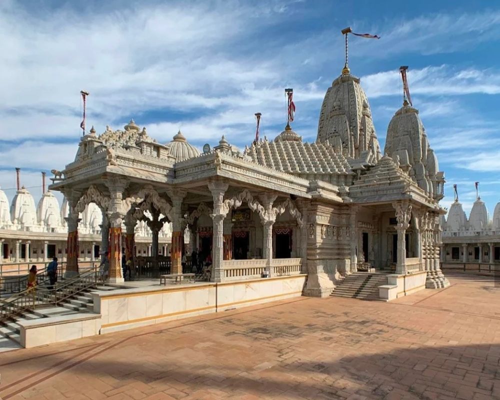 Mandvi's 72 Jinalaya – A Masterpiece of Jain Architecture